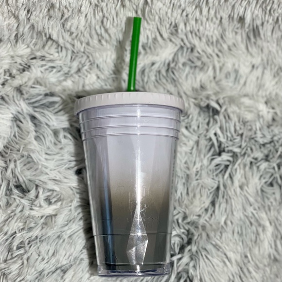 STARBUCKS-Ombré Insulated Tumbler/Starbucks straw. - Picture 5 of 11